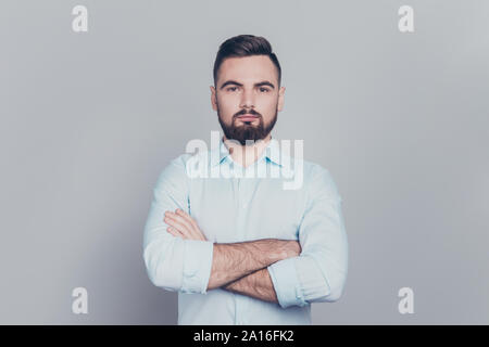 Close up ritratto in studio foto di bello attraente focu difficili Foto Stock