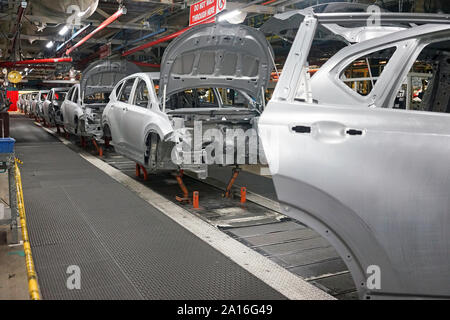 Linea di montaggio di produzione di civica e SUV vetture alla Honda fabbrica in Alliston, Ontario, Canada, America del Nord Foto Stock