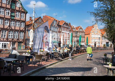 In legno case al vecchio porto anseatica, Stade, Bassa Sassonia, Germania, Europa Foto Stock