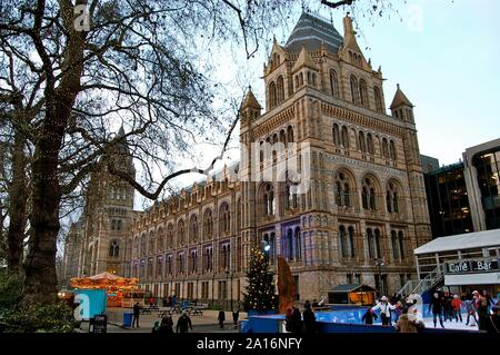 London Natural History Museum 241210 Foto Stock