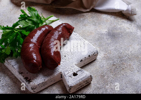 In casa non cotti budino nero salsicce Foto Stock