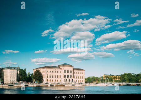 Stoccolma, Svezia. Museo Nazionale delle Belle Arti è la galleria nazionale della Svezia situato sulla penisola Blasieholmen. Touristic imbarcazioni da diporto Flo Foto Stock