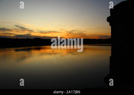 Serbatoio Ingbirchworth al tramonto Foto Stock