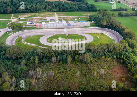 Vista aerea del Madison International Speedway e rurali di Dane County, Wisconsin. Foto Stock