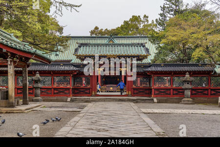 Nezu Santuario, un sacrario scintoista istituito nel 1705 in Bunkyo, Tokyo, Giappone Foto Stock