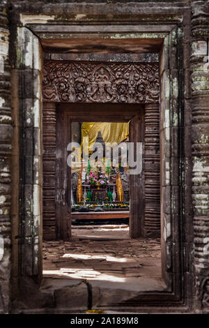 Il santuario in cui il livello superiore di Wat Phu (Vat Phou), il patrimonio UNESCO'd rovine Khmer e Hindi quindi tempio buddista. Provincia di Champasak, Repubblica democratica popolare del Laos Foto Stock