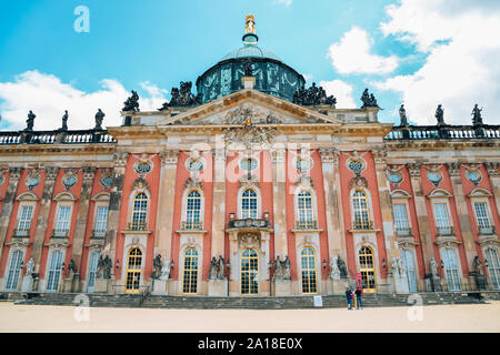 La città di Potsdam, Germania - Giugno 7, 2019 : Neues Palais Nuovo Palazzo presso il parco Sanssouci Foto Stock