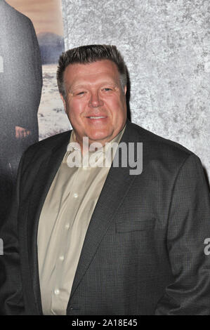 LOS ANGELES, CA. 12 gennaio 2011: Joel McKinnon Miller a stagione cinque premiere di 'Grande amore' al Directors Guild Theatre di Los Angeles. © 2011 Paul Smith / Featureflash Foto Stock