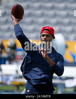 Settembre 22, 2019 Houston Texans quarterback Deshaun Watson (4) si riscalda prima di NFL Game tra il Los Angeles Chargers e Houston Texans alla dignità Salute Sport Park di Carson, California. Charles Baus/CSM. Foto Stock