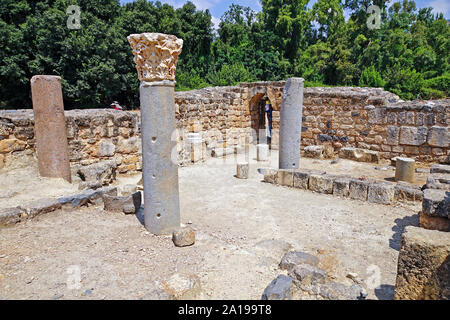 Il Palazzo di Agrippa II a partire dal primo secolo CE, rimane all'entrata principale. Fotografato all'Hermon Stream riserva naturale e reperti archeologici Foto Stock