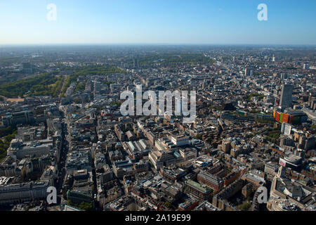 Guardando attraverso Soho e il West End con il British Museum e il punto centrale di Charing Cross. Foto Stock