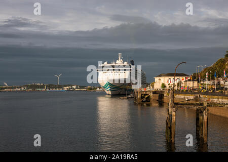 Cobh, Cork, Irlanda. Xxv Sep, 2019. La nave di crociera norvegese Spirito legato fino a l'acqua profonda quay a Cobh, Co. Cork, Irlanda. - Picture; Credito: David Creedon/Alamy Live News Foto Stock