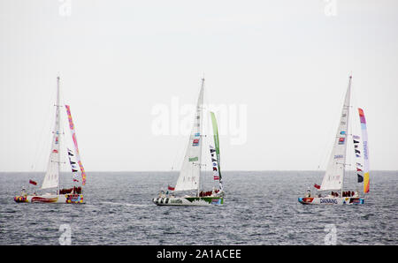 Il giro del mondo clipper yacht race concorrenti 15/16 vela in Cape Town harbour,Sud Africa,Danang Vietnam,visitare Seattle,Derry Londonderry in linea Foto Stock