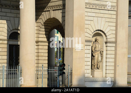 L'Italia, Lombardia, Milano, Piazza Oberdan, Porta Venezia, Venezia City Gate di Rodolfo Vantini Foto Stock