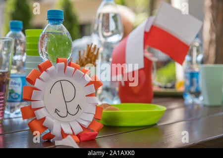 Jozefow, Polonia - 1 Agosto 2018 : ANNIVERSARIO DELL'Insurrezione di Varsavia. Simboli polacca. Foto Stock