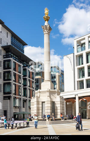 Paternoster square Colonna, Paternoster square, Ludgate Hill, città di Londra Greater London, England, Regno Unito Foto Stock