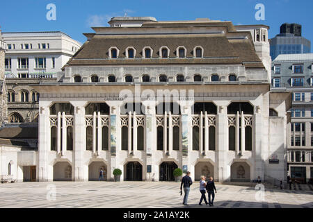 La Guildhall Art Gallery, Guildhall Yard, Moorgate, città di Londra Greater London, England, Regno Unito Foto Stock
