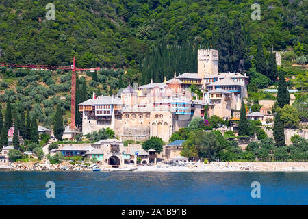 Seaview del vecchio monastero Dochiariou nel Monte Athos, Halkidiki , Grecia Foto Stock