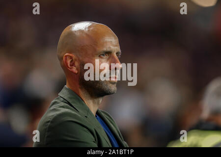 Milton Keynes, Regno Unito. Xxv Sep, 2019. Paolo Tisdale (Manager) di Milton Keynes Dons durante il Carabao Cup match tra MK Dons e Liverpool stadium:mk, Milton Keynes, in Inghilterra il 25 settembre 2019. Foto di David avvisatore acustico. Credito: prime immagini multimediali/Alamy Live News Foto Stock