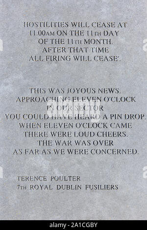 Una poesia da capitano Terence Poulter del settimo Royal Dublin Fusiliers presso l'isola di Irlanda Peace Park di Messines, Belgio Foto Stock