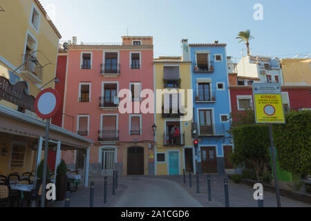 Case colorate di Villajoyosa, Alicante, Spagna, 21 agosto 2019 Foto Stock