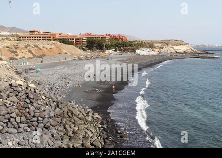 Spiaggia nera, La Caleta, Tenerife, Isole Canarie, Spagna; Playa de La Enramada Foto Stock