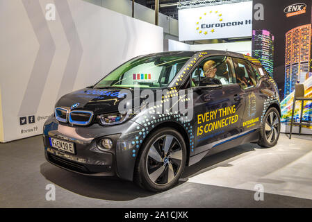 Francoforte, Germania - Settembre 2019: silver black BMW I3 elettrico, IAA International Motor Show Auto fieristico. Foto Stock