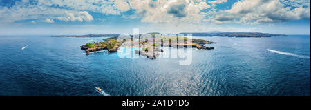 Vista aerea della laguna blu, Nusa Penida, Bali, Indonesia. Foto Stock