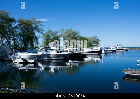 Canada Ontario, Collingwood, Yacht Club, una silenziosa mattina nella marina al Collingwood Lago Foto Stock