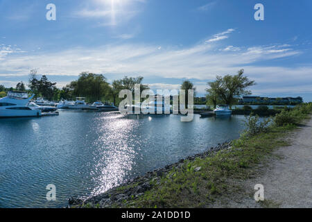 Canada Ontario, Collingwood, Yacht Club, una silenziosa mattina nella marina al Collingwood Lago Foto Stock