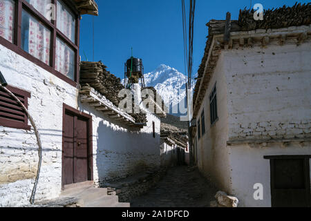 Thini villaggio in Mustang inferiore, Nepal Foto Stock