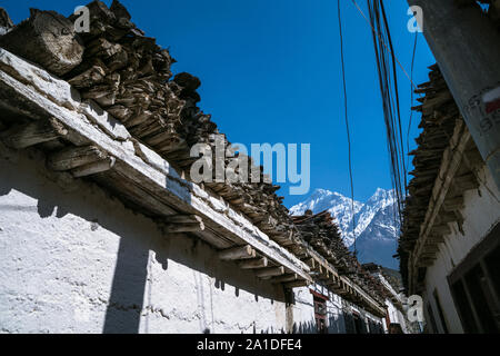 Thini villaggio in Mustang inferiore, Nepal Foto Stock