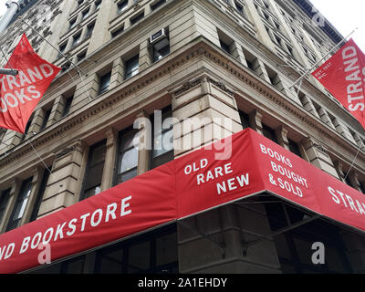 New York, Stati Uniti d'America. Xiv Sep, 2019. La spiaggia bookstore di Union Square. Fondata nel 1927, la libreria è considerato uno dei più grandi del mondo librerie e New York la più grande. Credito: Alexandra Schuler/dpa/Alamy Live News Foto Stock
