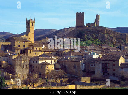 Panoramica. A Uncastillo, provincia di Zaragoza, Aragona, Spagna. Foto Stock