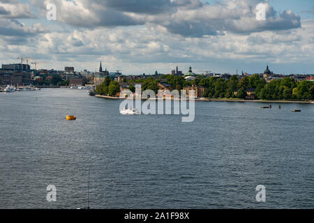 Partenza dal porto della città di Stoccolma vista dal canal Foto Stock