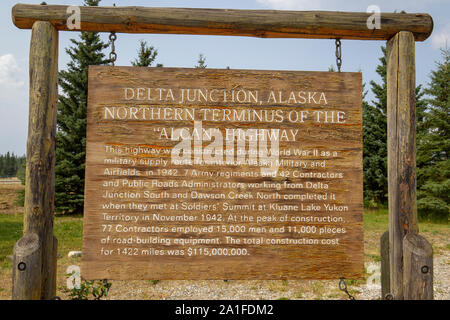 La giunzione del Delta del centro visitatori alla fine dell'autostrada Alaska in Delta Junction Alaska. Foto Stock