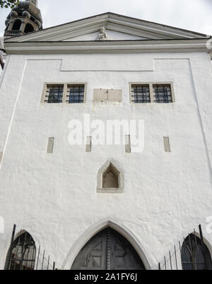 Ingresso alla Cattedrale di St Mary conosciuta anche come la Chiesa del Duomo, nella città di Tallinn, Estonia Foto Stock