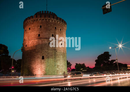 Salonicco White Tower Vista durante il crepuscolo Foto Stock