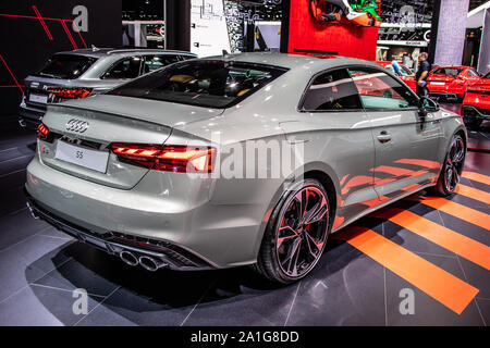 Francoforte, Germania, Sep 10, 2019: Audi S5 coupe a IAA, B9, la trazione di tutte le ruote vettura costruita da Audi Foto Stock