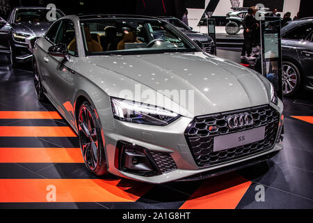 Francoforte, Germania, Sep 10, 2019: Audi S5 coupe a IAA, B9, la trazione di tutte le ruote vettura costruita da Audi Foto Stock