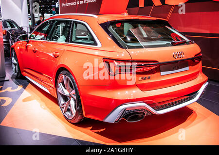 Francoforte, Germania, Sep 2019: Audi RS 6 Avant a IAA, C8, tip 5G, quarta generazione, 2020 anno modello, 4,0 L, V8 TFSI twin-turbo DOHC prodotta da Audi Foto Stock