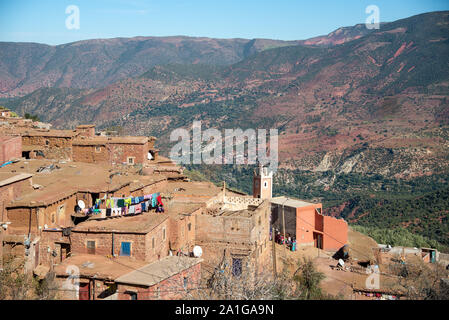 Vista sul villaggio nel sud del Marocco Foto Stock