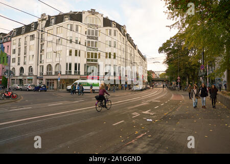 Colonia, Germania - circa ottobre, 2018: colonia paesaggio urbano nelle ore diurne. Foto Stock