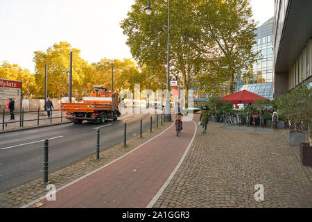 Colonia, Germania - circa ottobre, 2018: colonia paesaggio urbano nelle ore diurne. Foto Stock