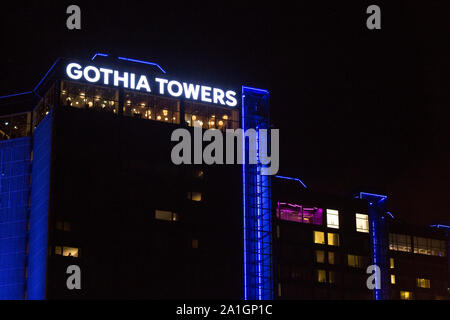 Gothenburg, Svezia. Xx Settembre, 2019. La Gothia Towers visto durante la notte a Göteborg. Credito: Karol Serewis SOPA/images/ZUMA filo/Alamy Live News Foto Stock