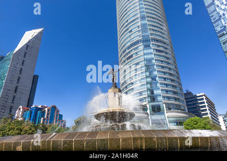 Città del Messico, Messico-5 Settembre, 2019: Diana cacciatrice Fontana (Fuente de la Diana Cazadora) situato nella rotonda al Paseo de la Reforma Foto Stock