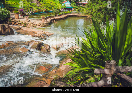 Bella cascata Camly In da Lat città, Foto Stock