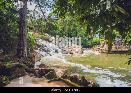 Bella cascata Camly In da Lat città, Foto Stock