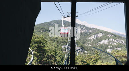 Abbassare stazione della funivia sul monte, Antalya, Turchia Foto Stock