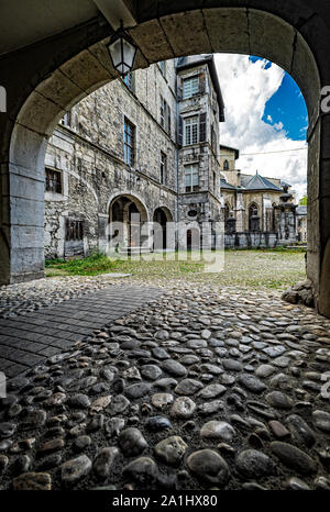 Francia Alta Savoia - Chambery - 18 rue Croix d'o- Hotel Castagnery de Chateauneuf-cortile Foto Stock